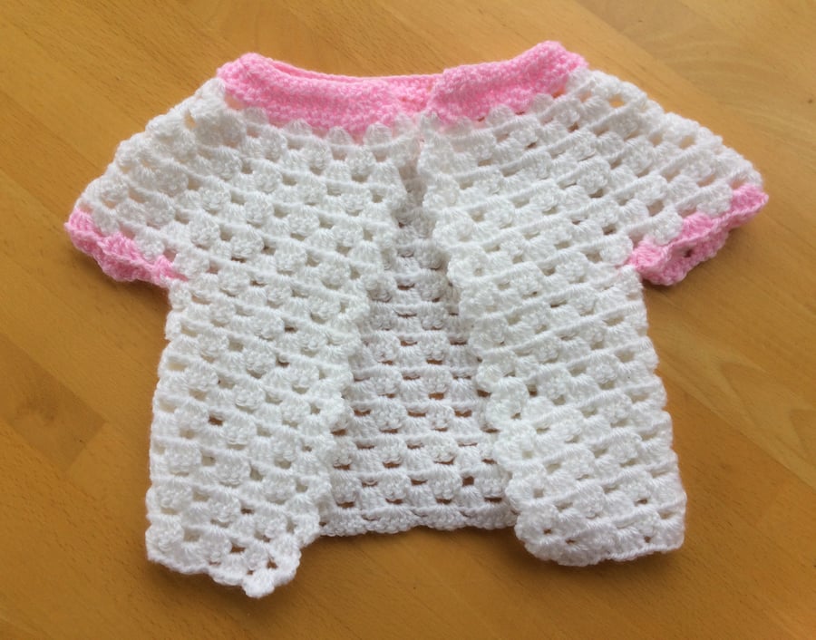 Crochet Baby Girl Cardigan.                                      0-3 months.