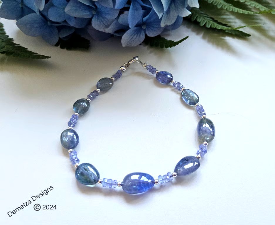 Designer Extremely Rare Bi Colour Tanzanite 25cts Sterling Silver Bracelet