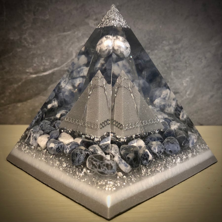 10cm Crystal Energy Pyramid with Sodalite gemstones & floating sphere