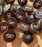 9 16" 15mm 24L Designer Buttons Polyester Pearl Ivory - Image 4