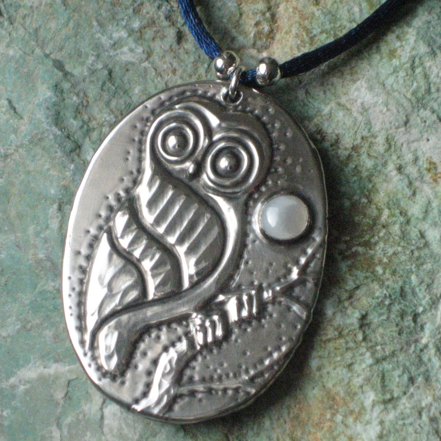 Silver Pewter Owl Pendant Necklace with Mother of Pearl