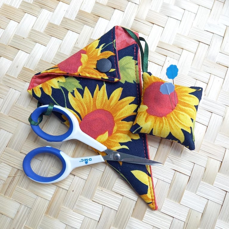 Embroidery Scissor Keeper with Pin Cushion 