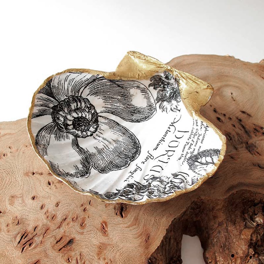 SCALLOP SHELL TRINKET DISH DECOUPAGE