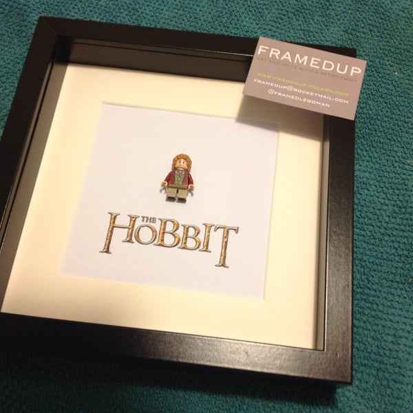 THE HOBBIT - FRAMED BILBO BAGGINS LEGO FIGURE