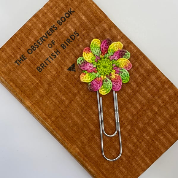 Flower paperclip bookmark in variegated pastels
