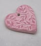 Medium Shell Pink Leaf Texture Heart Shaped Ceramic Pendant - Image 2
