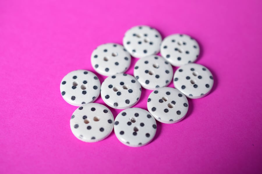 15mm Wooden Spotty Dalmation Buttons White & Black 10pk Spot Dot (SSP26)