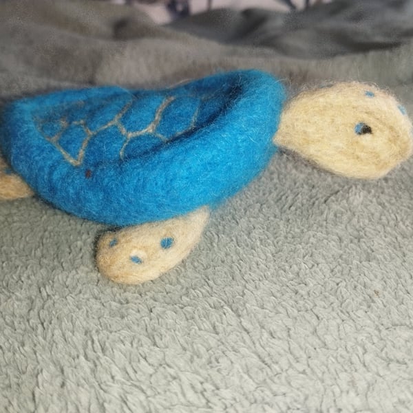 Needle felted sea turtle 