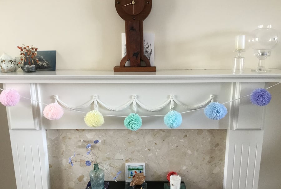 Pompom Garland in Pastel Rainbow Colours