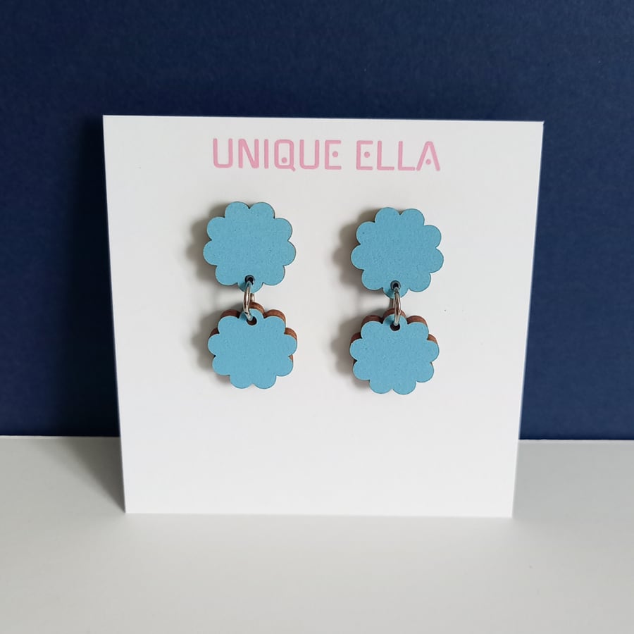 SECONDS SUNDAY Flower Wooden Earrings Blue
