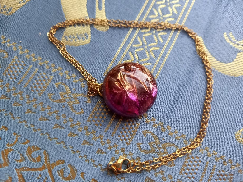 Handmade Purple and Gold Crinkle Circle Necklace