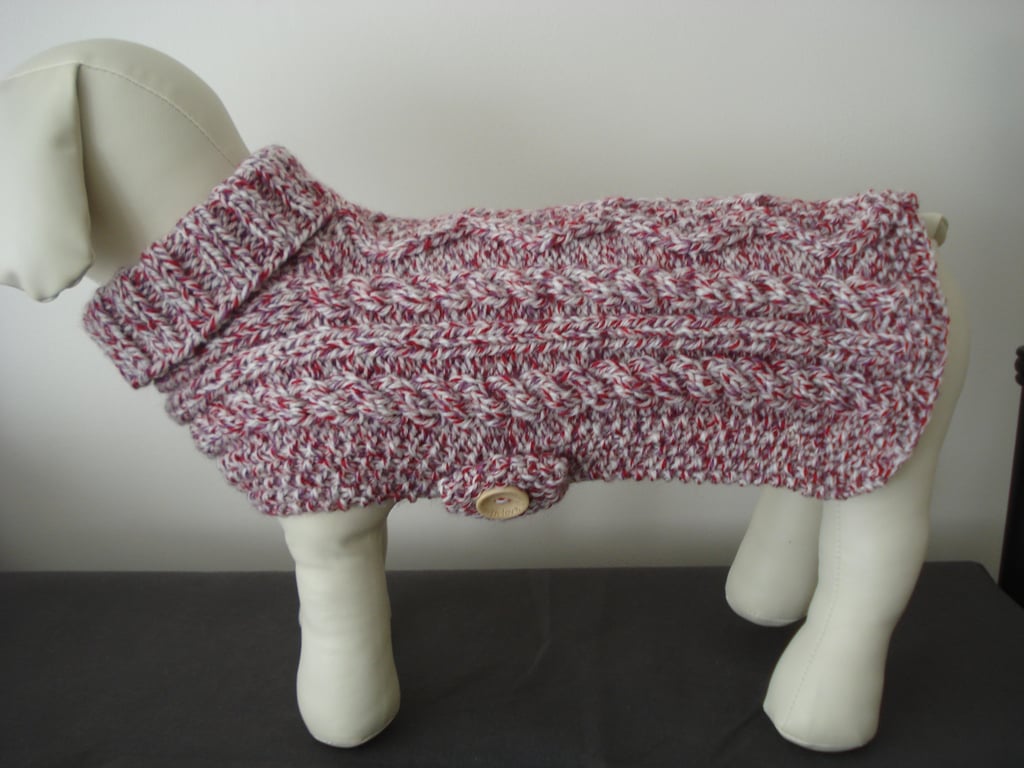 Medium Dog Coat Jumper In Red And Beige Mix Aran Yarn (R915)