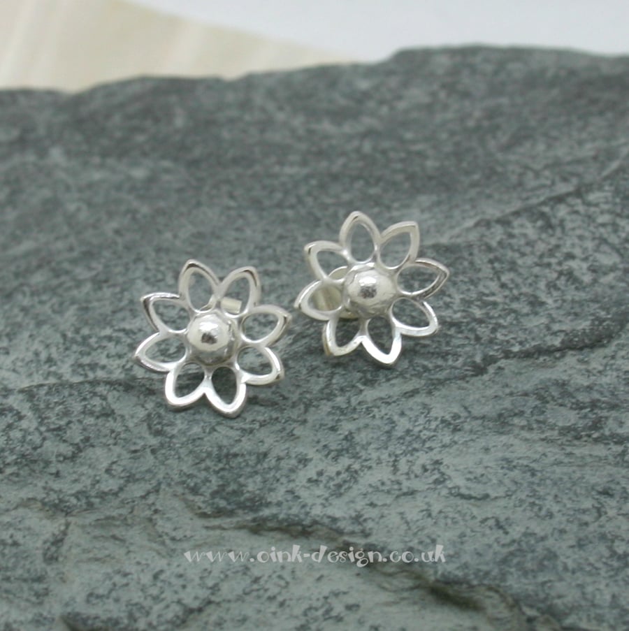  Sterling silver flower stud earrings