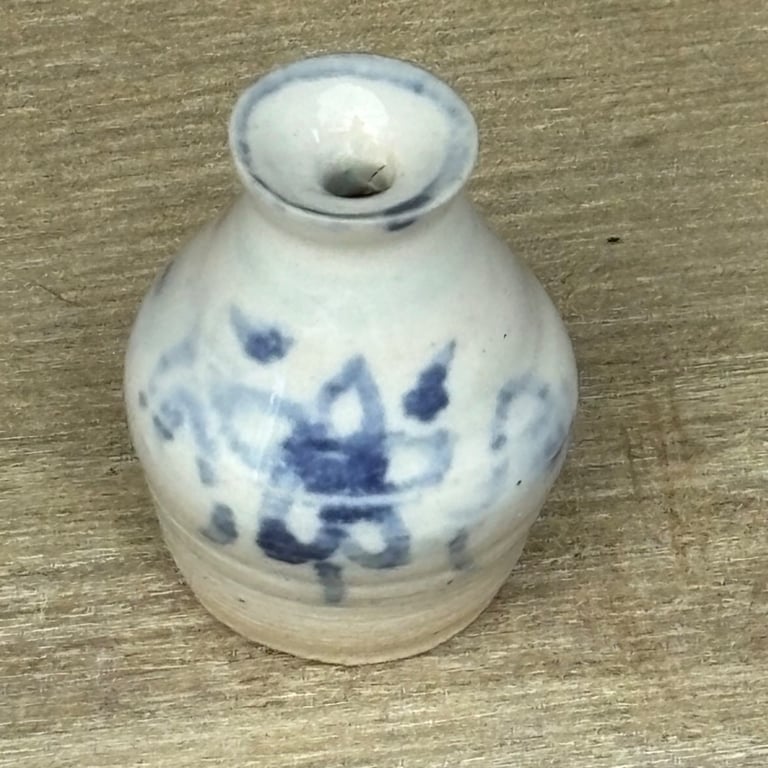 Teeny tiny vase