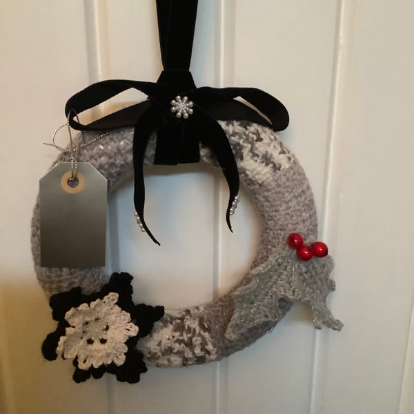 Crocheted Christmas Wreath