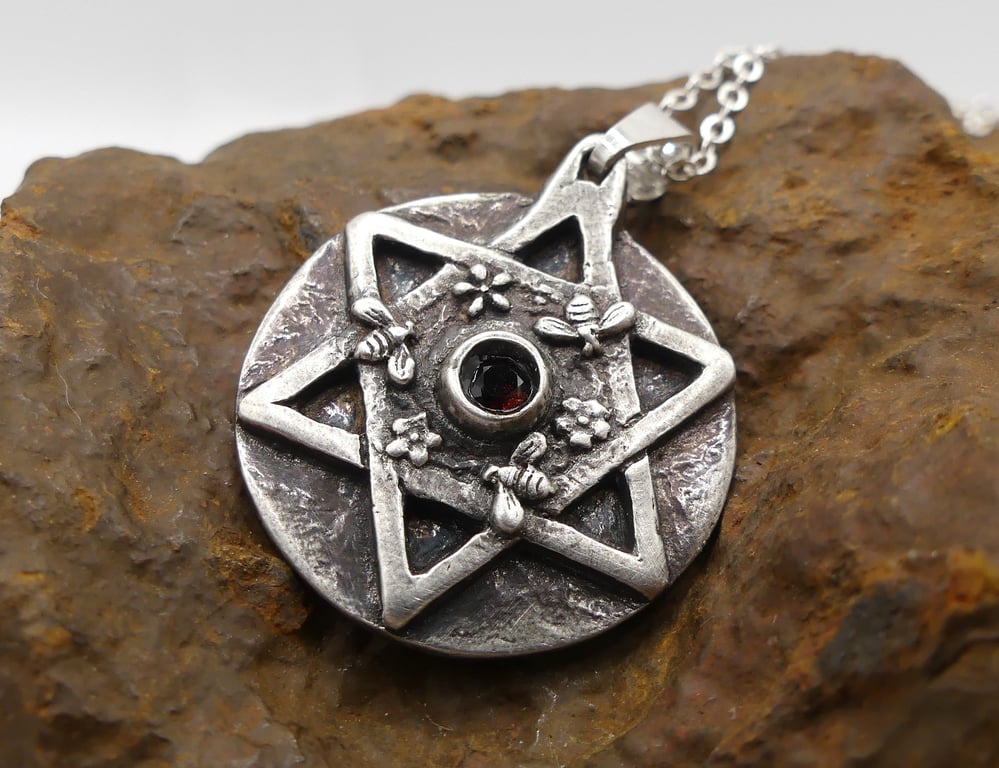 Six Point Star Sterling Silver Pendant, Bees Flowers and Garnet Orissa Necklace.