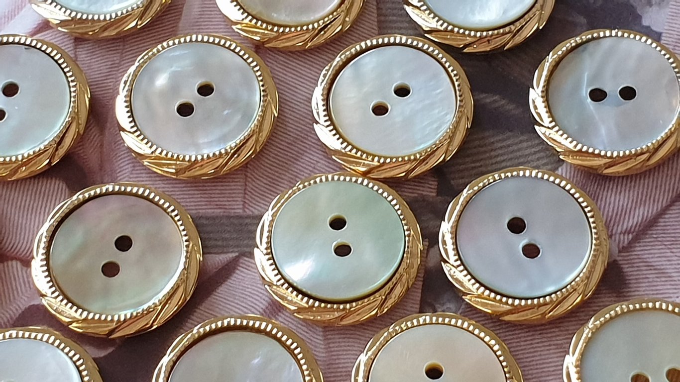 3 4" 19mm 30L Gold and Agoya pearl