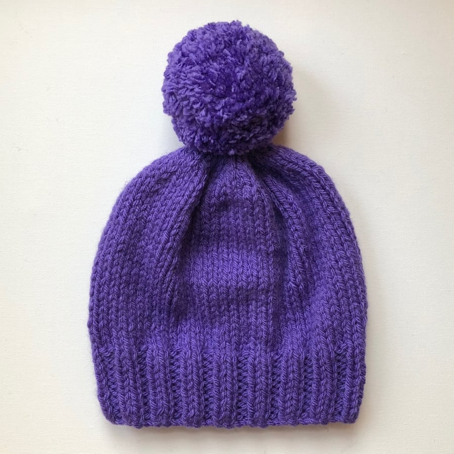 Bobble Hat in Violet Chunky Yarn