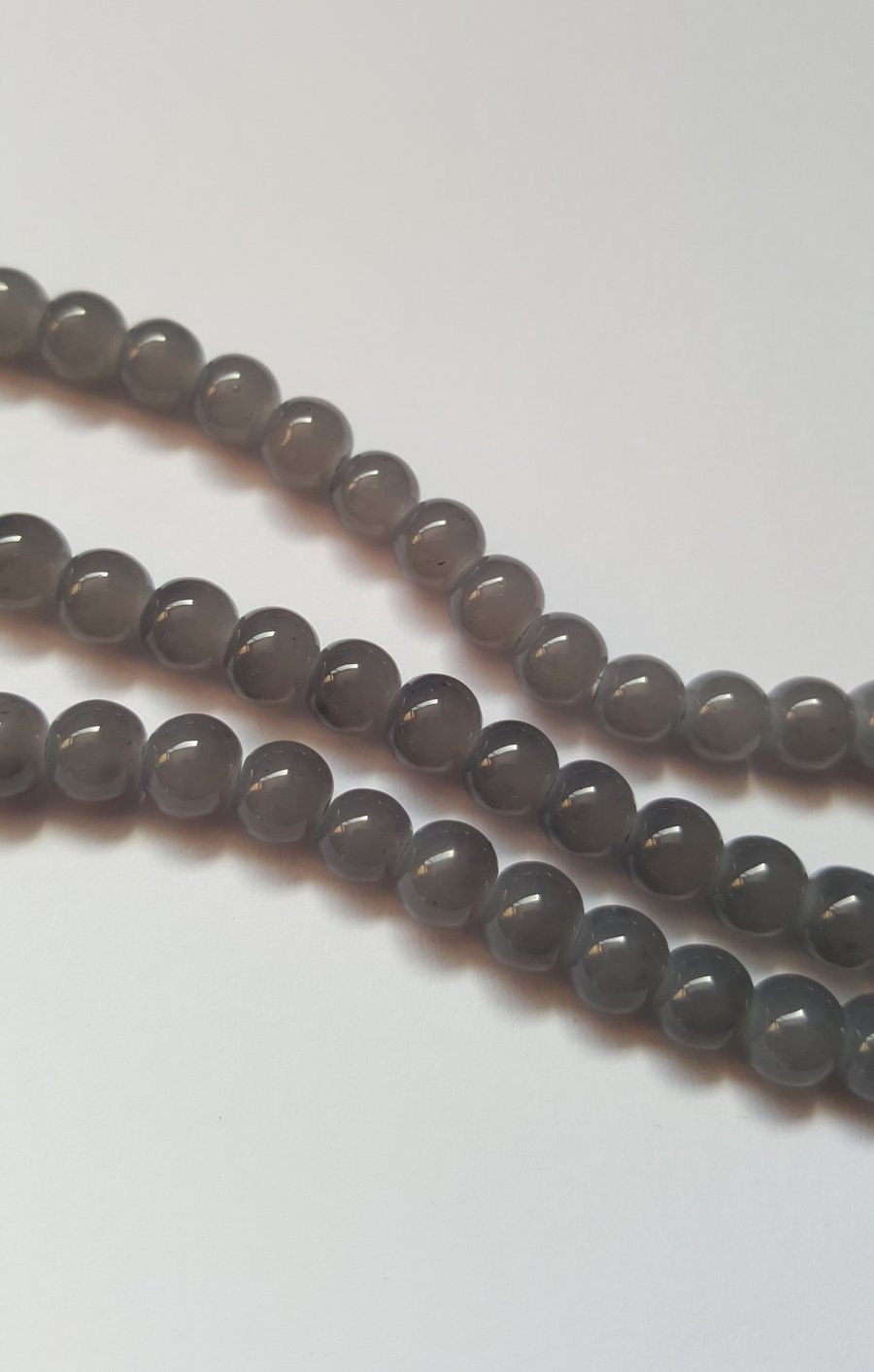 50 x Imitation Jade Glass Beads - Round - 6mm - Grey 