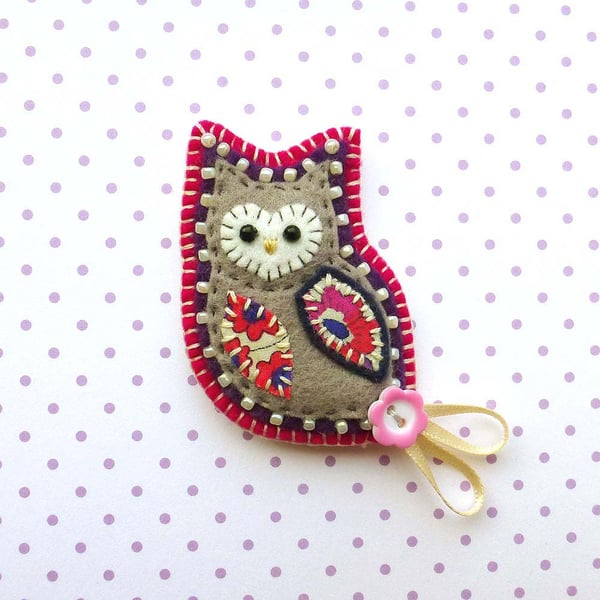 Felt Owl Brooch Pin
