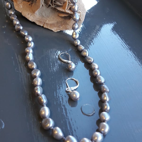 Silver Freshwater Cultured Pearls knotted on Grey Silk Necklace and Earrings
