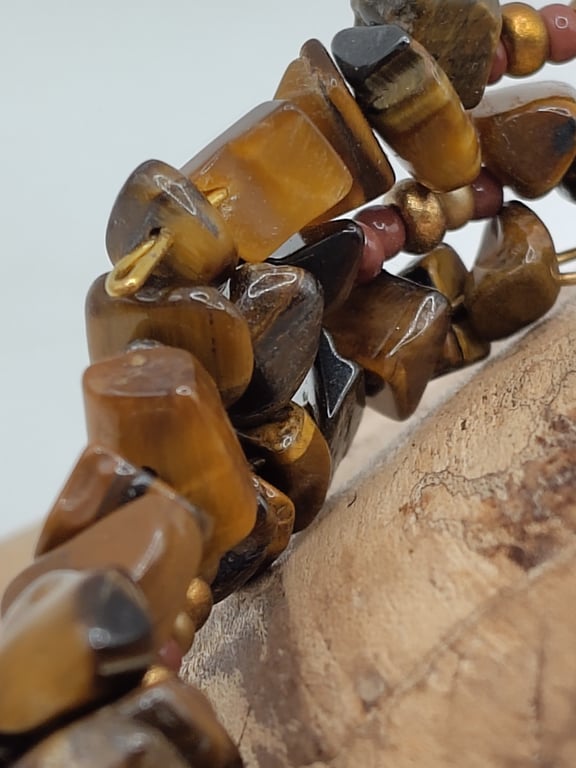 SPICE ctu. Tiger Eye Shard Stone Bracelet by BDS.