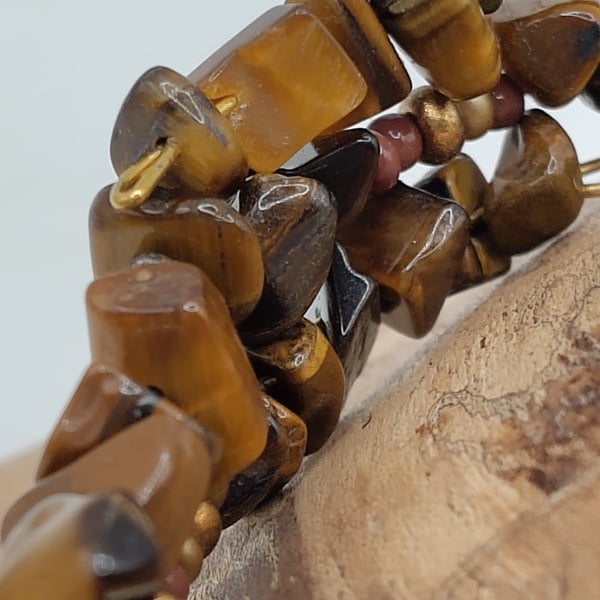 SPICE ctu. Tiger Eye Shard Stone Bracelet by BDS.