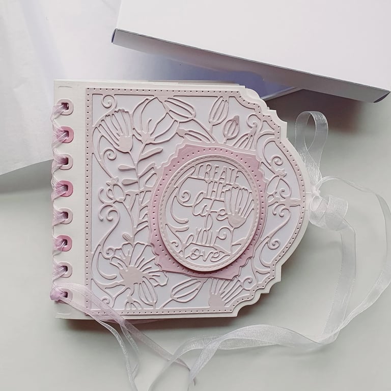 Exquisite Paper Crafts