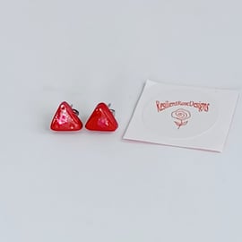 Red sparkle triangle stud earrings