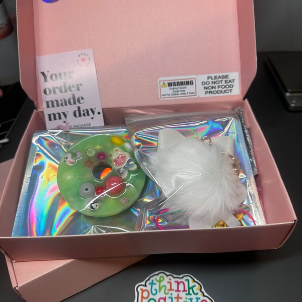 Mystery picky pad (relaxation kit)