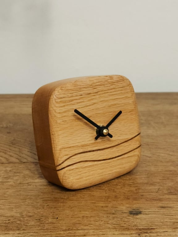 No. 105 Oak Desk Clock with Inlaid Wave Smooth Face and Black Hands NX