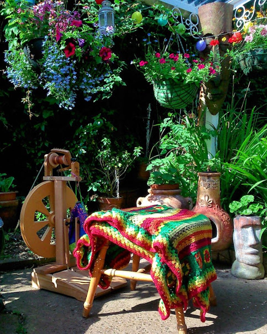 Learn to spin yarn on a wheel taster session