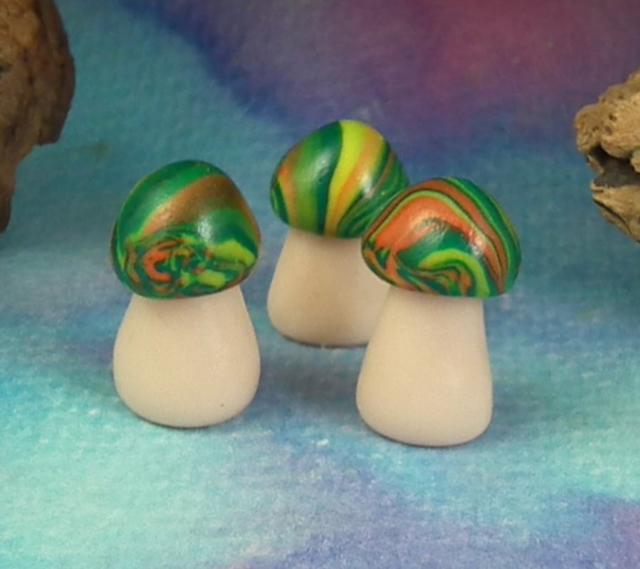 Trio of Toadstools ... Magic! OOAK Sculpt by artist Ann Galvin