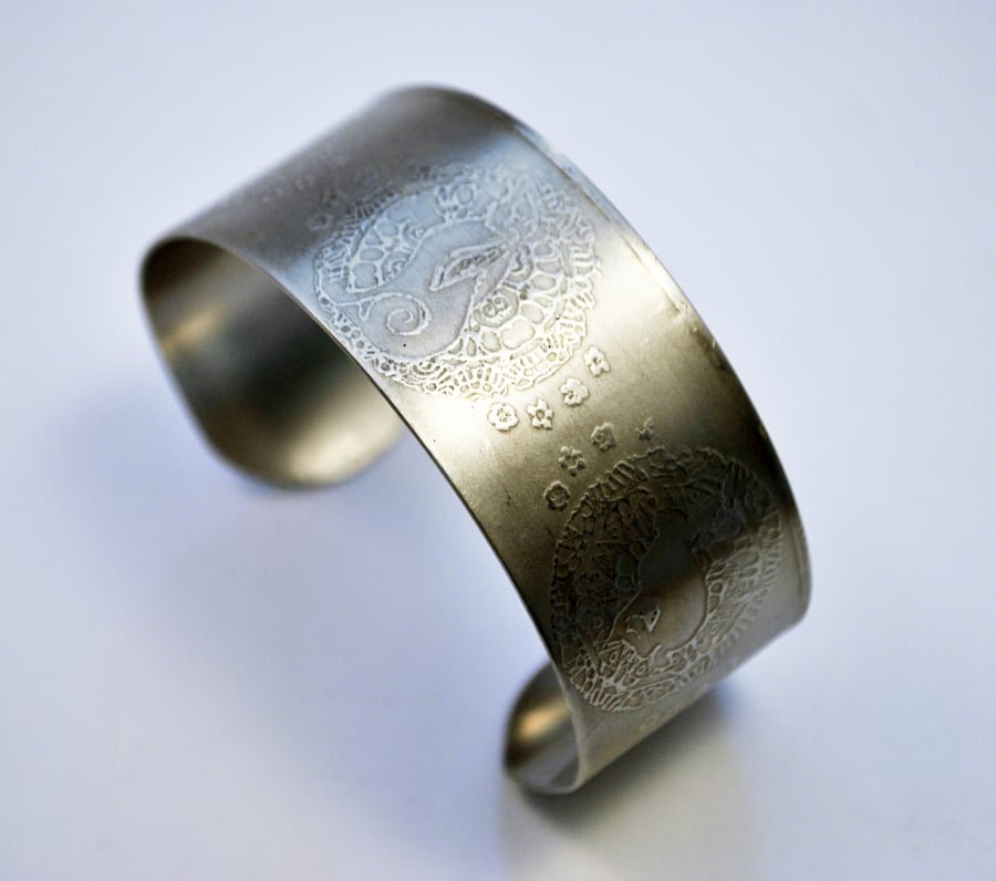 Surgical steel Moongazing Hare Cuff