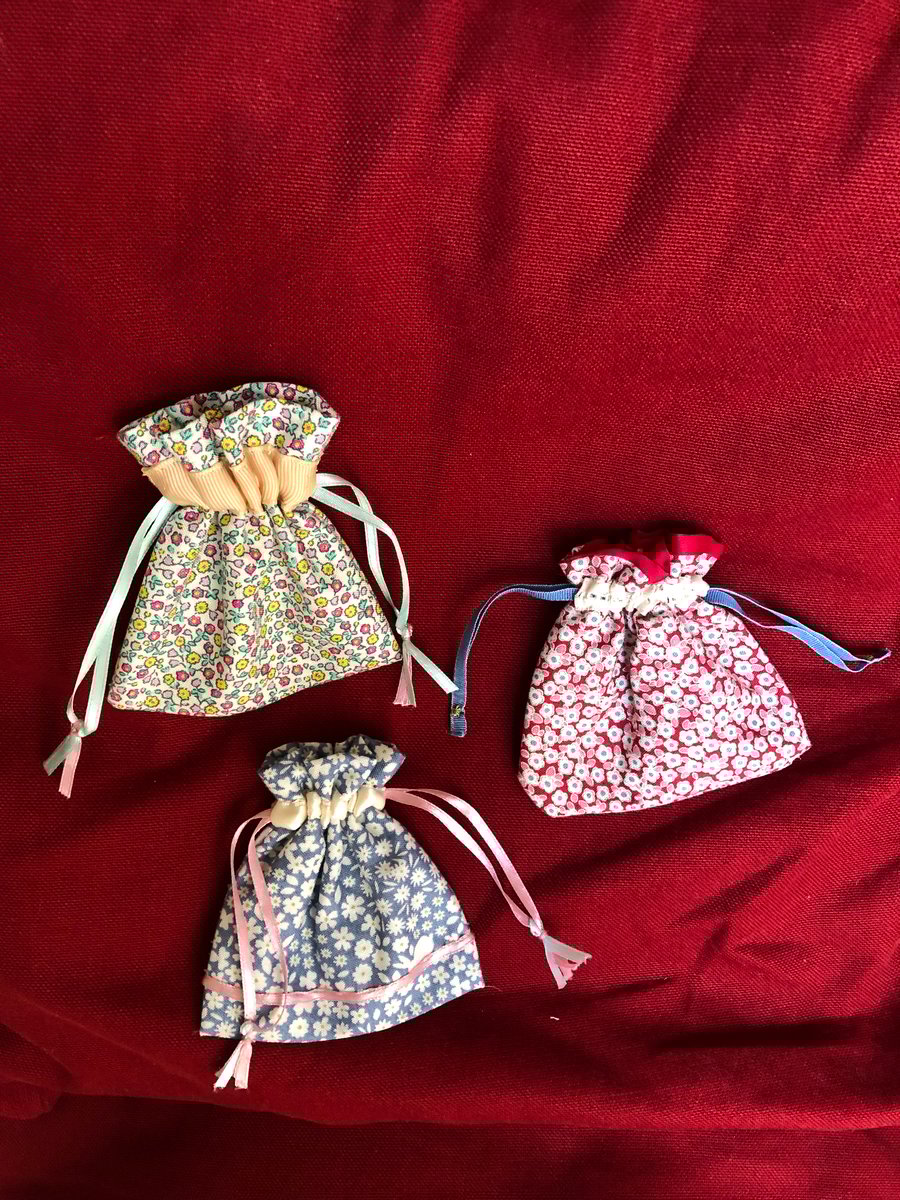 mini gift bags for tiny gifts