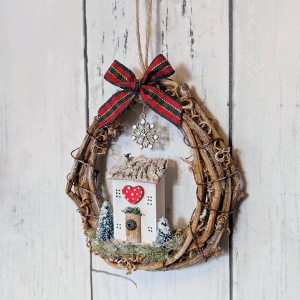  Tiny Christmas Wreath Hanging Decoration