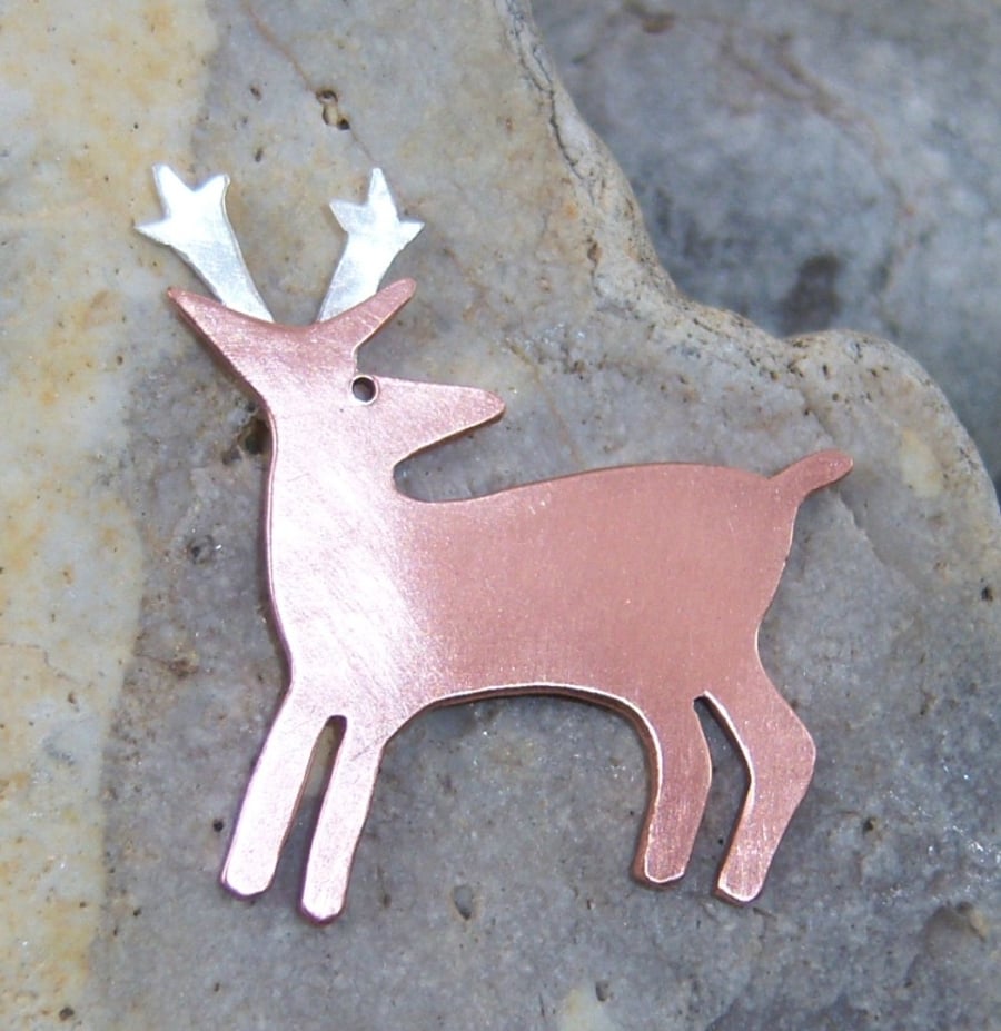 Deer brooch in copper and sterling silver