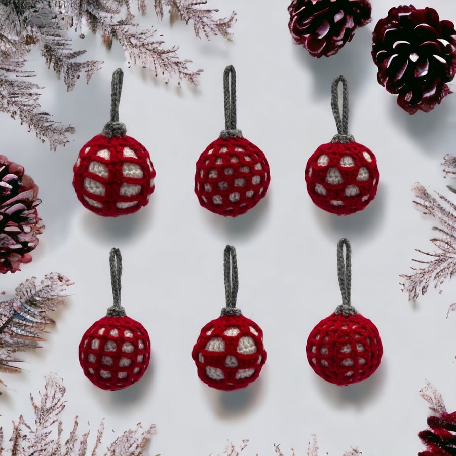 Set of 6 Crocheted Magic Baubles