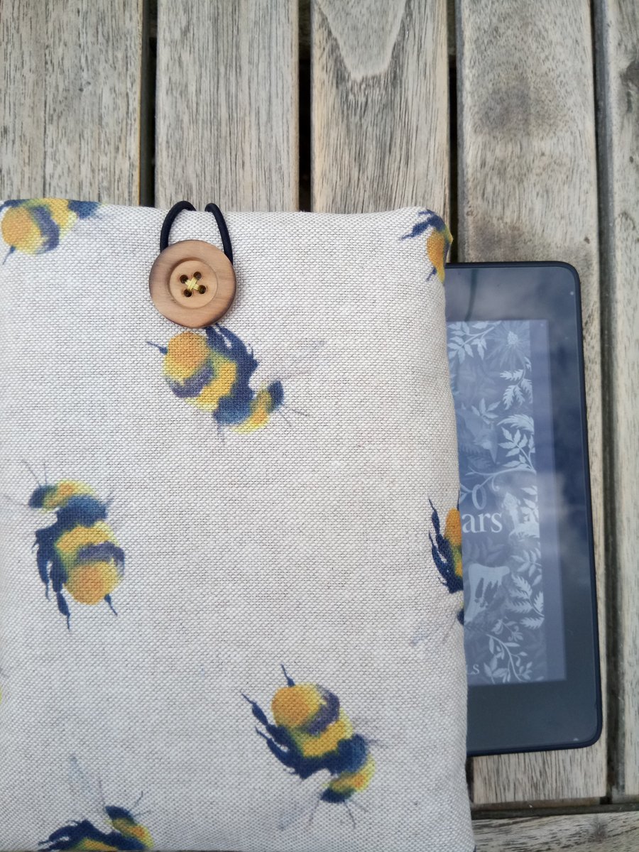  Kindle cover bees