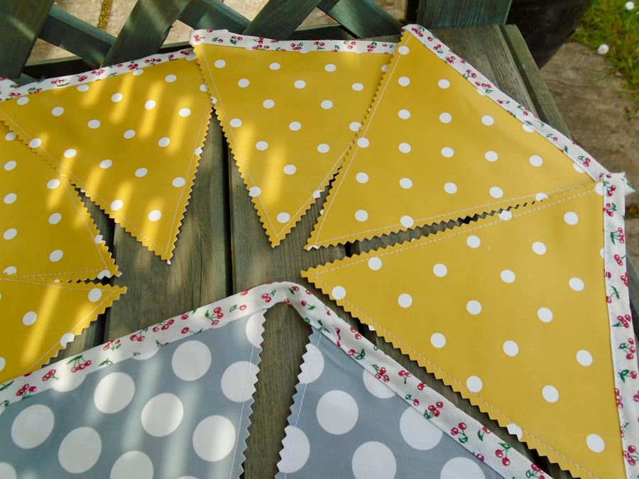 Oilcloth Bunting - Double sided 