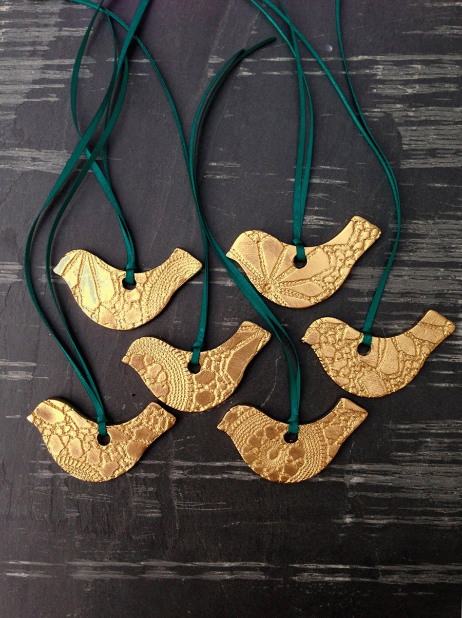Christmas Decorations - 6 gold ceramic bird Christmas decorations