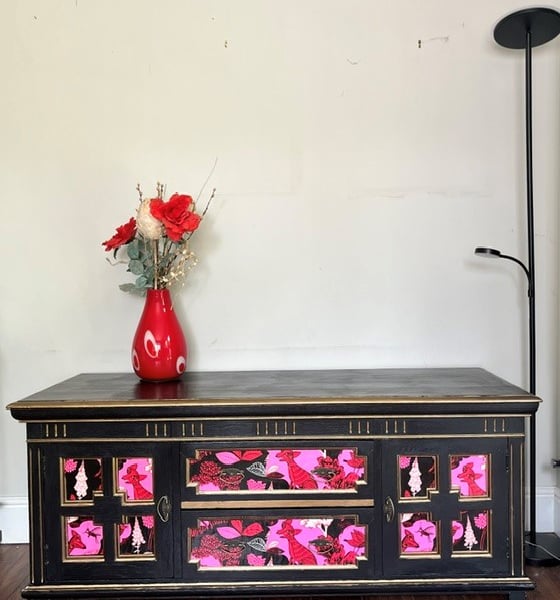 Vintage Oak Painted Sideboard- 59.5'' w x 25.5'' h x 22.5'' deep