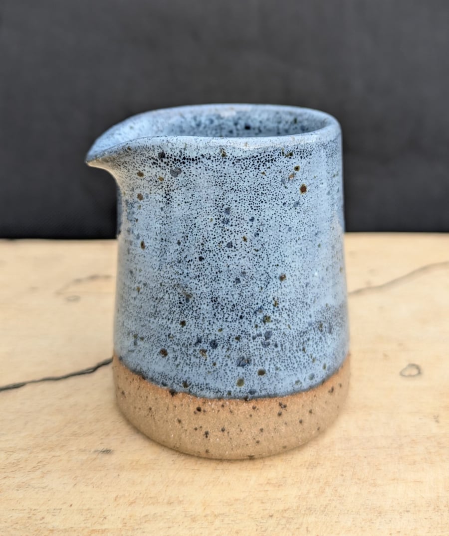 Diddy blue jug (speckled)