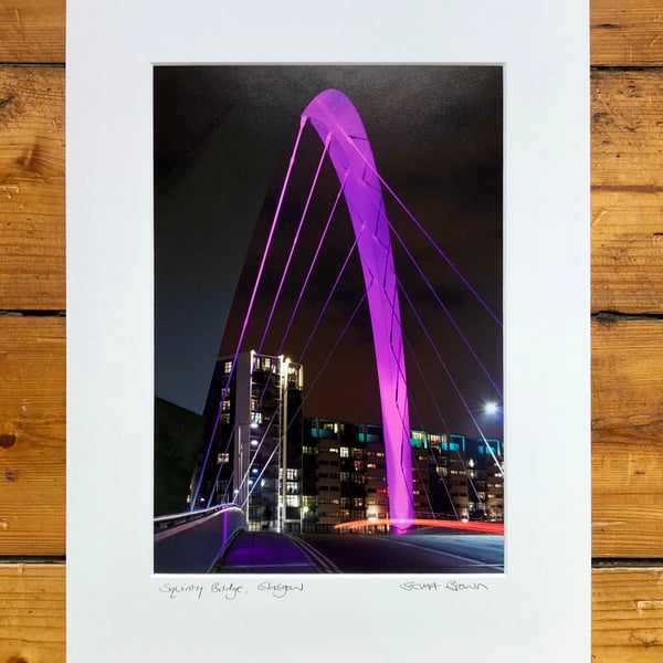 Squinty Bridge, Glasgow Signed Mounted Print FREE DELIVERY