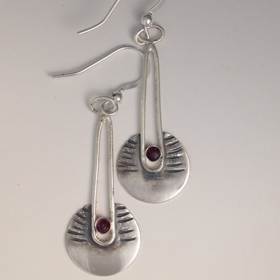 Thames garnet 'Scarab'earrings