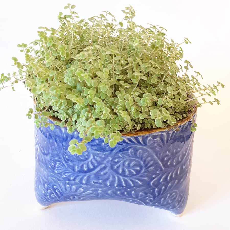 Three Legged Plant Pot Holder 