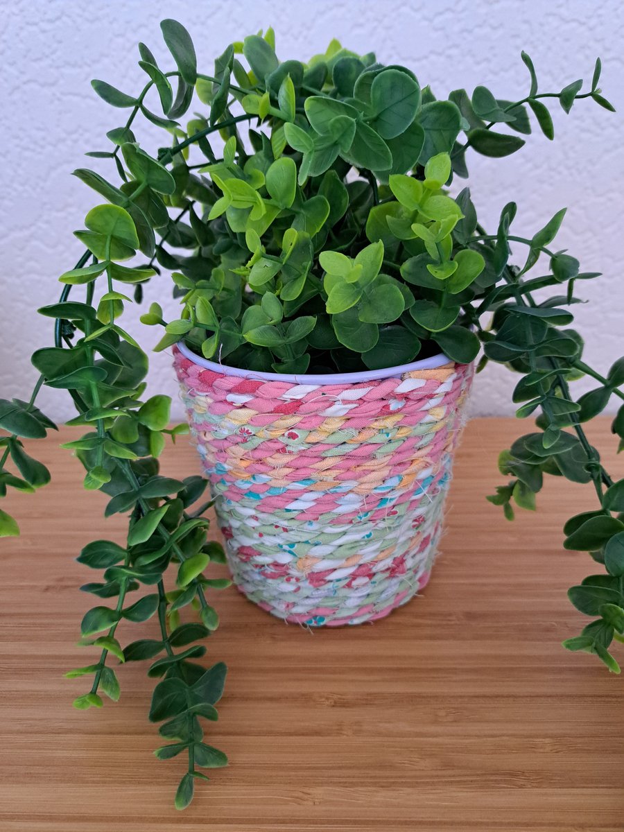 Plant pot holder