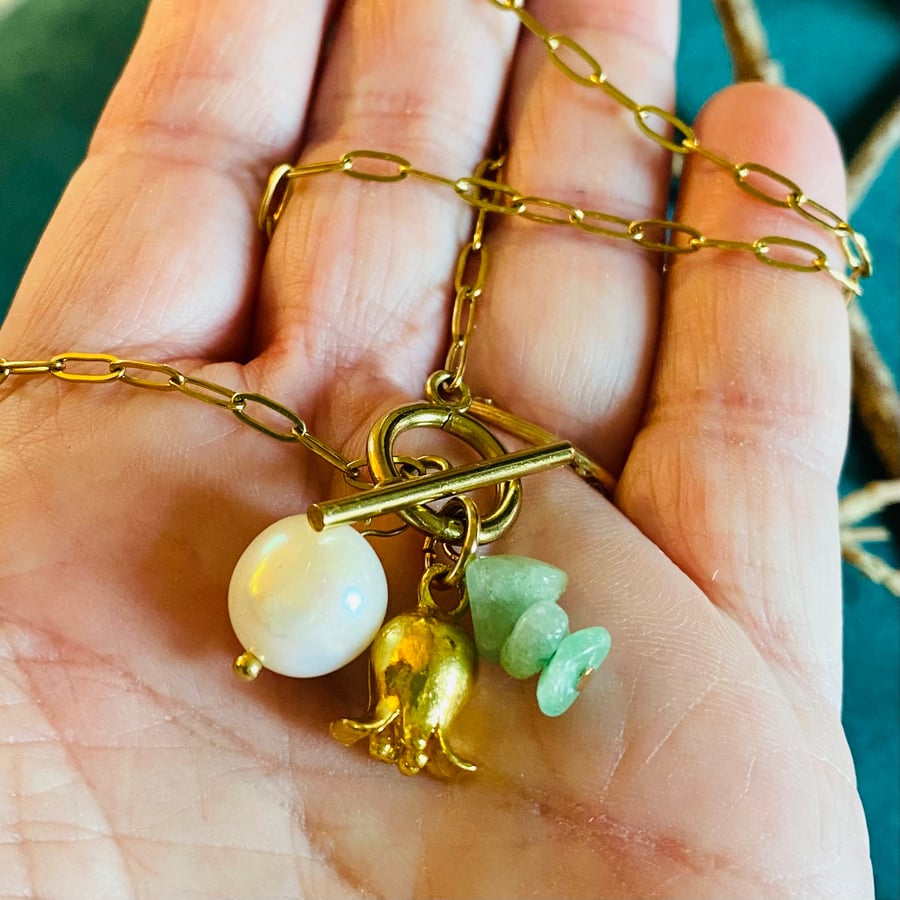 Woodland Gold flower charm, Baroque pearl and aventurine necklace - WGCNF01
