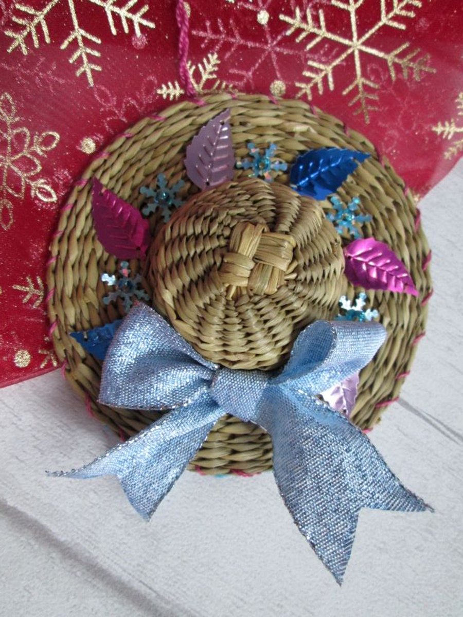 Christmas Hat Tree Decoration - Frosty Leaves and Snowflakes
