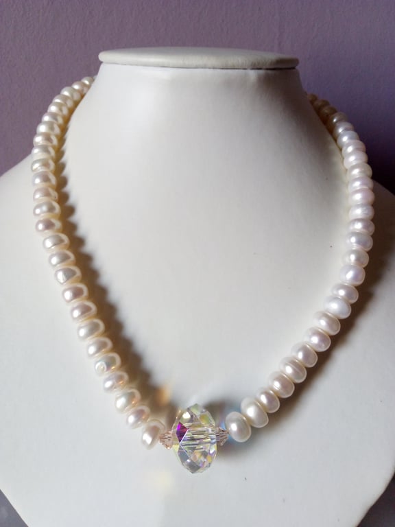 PEARL  AND  SWAROVSKI  NECKLACE - BRIDE - WEDDING - FREE UK SHIPPING